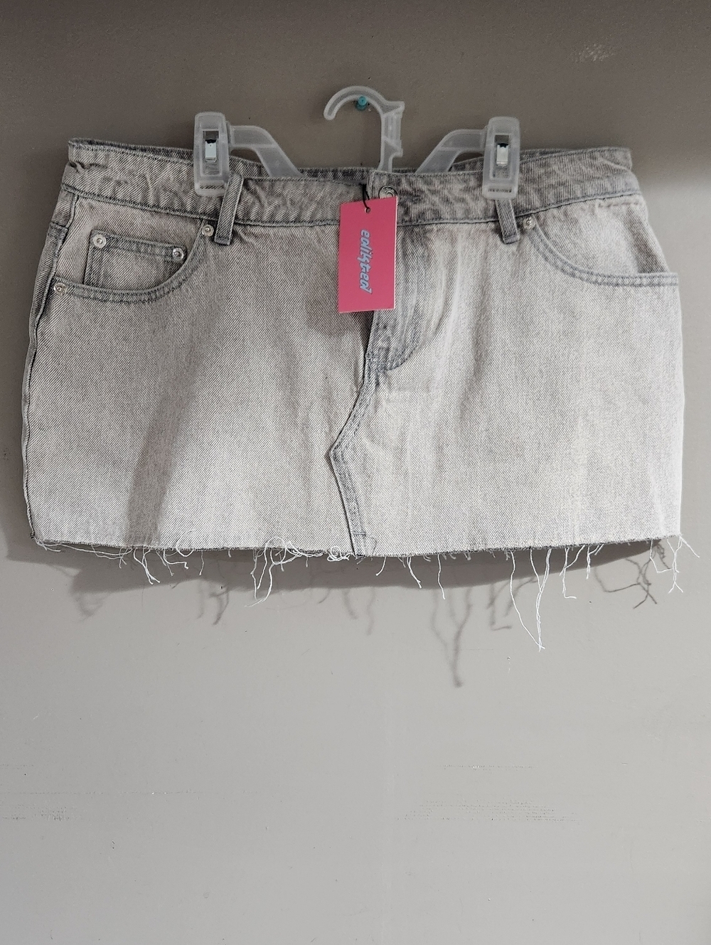 NWT Edikted Denim Mini Skirt Size L grey Denim - Picture 1 of 6